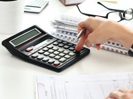 Over half of finfluencer Avadhut Sathe academy's monthly expenses go to ads, seminar