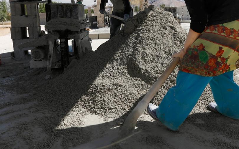 Dalmia Cement snaps up Jaiprakash Associates' central India assets