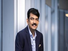 Nasdaq-listed MakeMyTrip weighs India IPO, rejigs local business