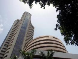 Sensex rises as healthcare, metal stocks gains