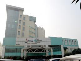 Private hospital chains battle growth concerns