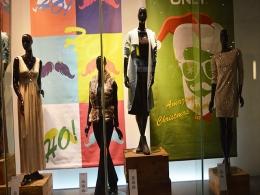 Govt allows 100% FDI in single-brand retail via automatic route