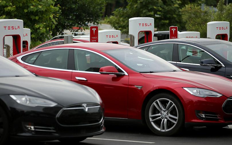 Tesla pushing for duty waiver to sell its cars in India