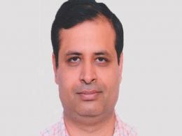 Entrepreneurs need to navigate the chasm between idea and opportunity