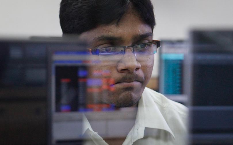 GLOBAL MARKETS-Asian stocks firm after Wall Street rout, but Omicron risks loom