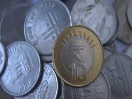 India's trade deficit narrows to $10.86 bn in September