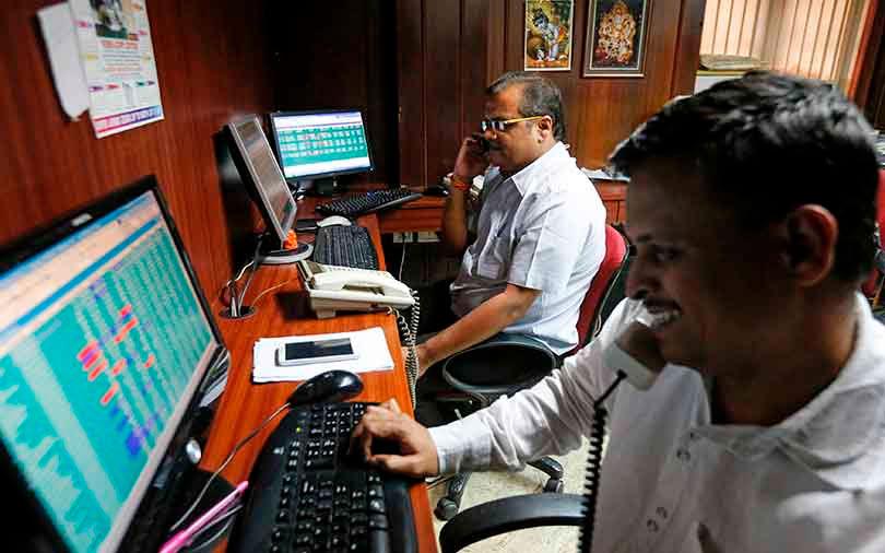Indian shares end higher for fourth day ahead of IT earnings