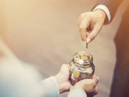 Surprise entrants, familiar names among India's biggest corporate donors