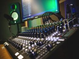 Value Lens: Is Radio City owner Music Broadcast paying a premium for BIG FM network?