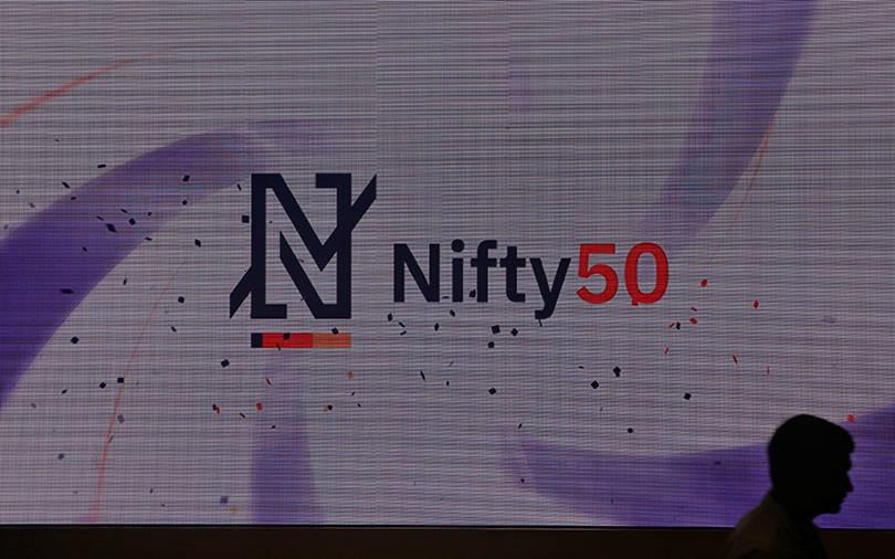 Sensex, Nifty crash as global rate cuts fail to calm nerves