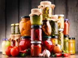 Hedge fund Abakkus takes a bite of food processing firm