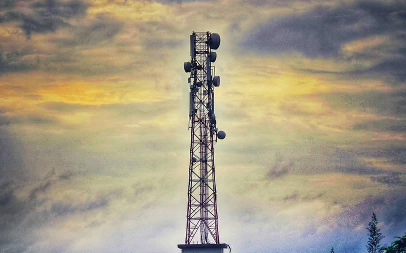 Macquarie Group set to exit mobile tower business in India
