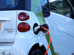 EV-ride hailing platform BluSmart set to raise $250 mn