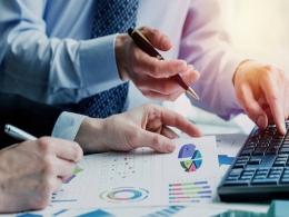 Investors expand options to deal with early-stage risks