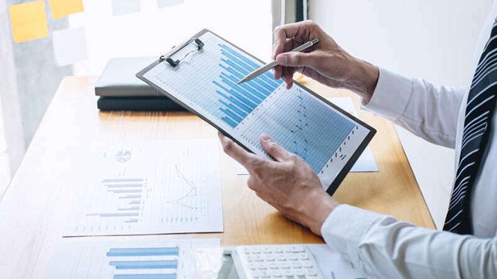 MakeMyTrip's Q2 net loss narrows