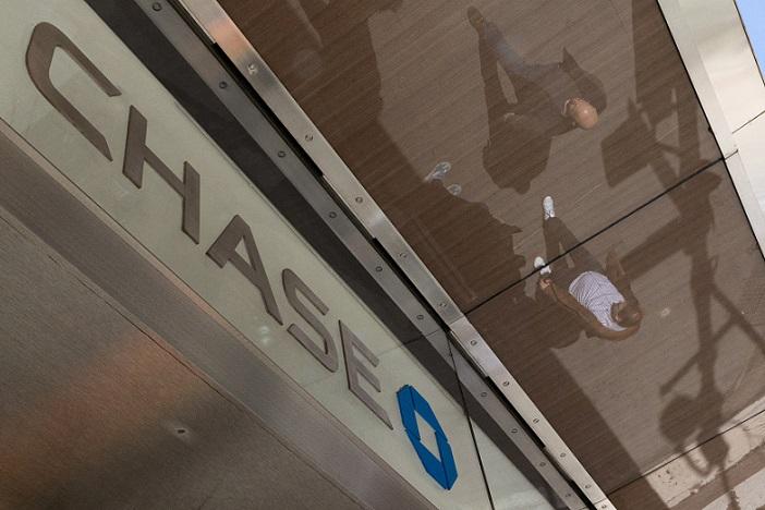 JPMorgan Chase plans to expand staff in India by 5-7%
