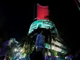 Sensex, Nifty end Thursday's session flat amid sideways trading
