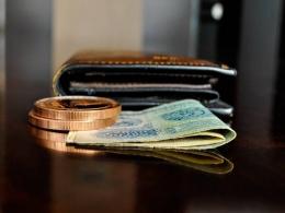 Pay gap: How wide the income disparity really is in India Inc?